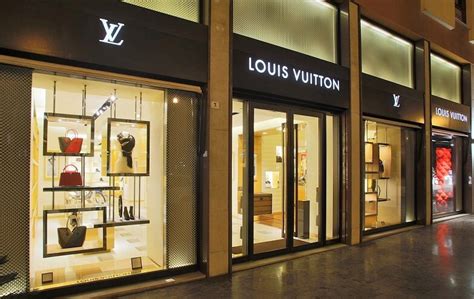 louis vuitton lavoracon noi|Louis Vuitton job openings.